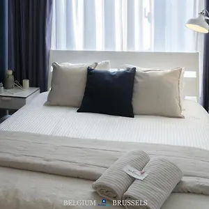Accommodatie bij particulieren Chic With Bathroom - Terrace & Free Parking, Brussel