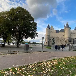 https://oneluxstay-at-antwerp-city-centre.hotelsghent.com
