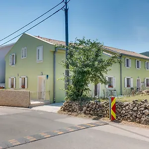 https://apartmani-danica-nerezine.primorje-gorskikotar.com